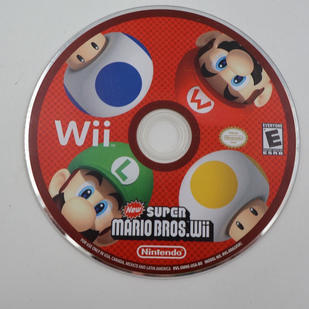 Nintendo New Super Mario Bros Wii Game Disc Only Red NTSC RVL-SMNE-USA-B0